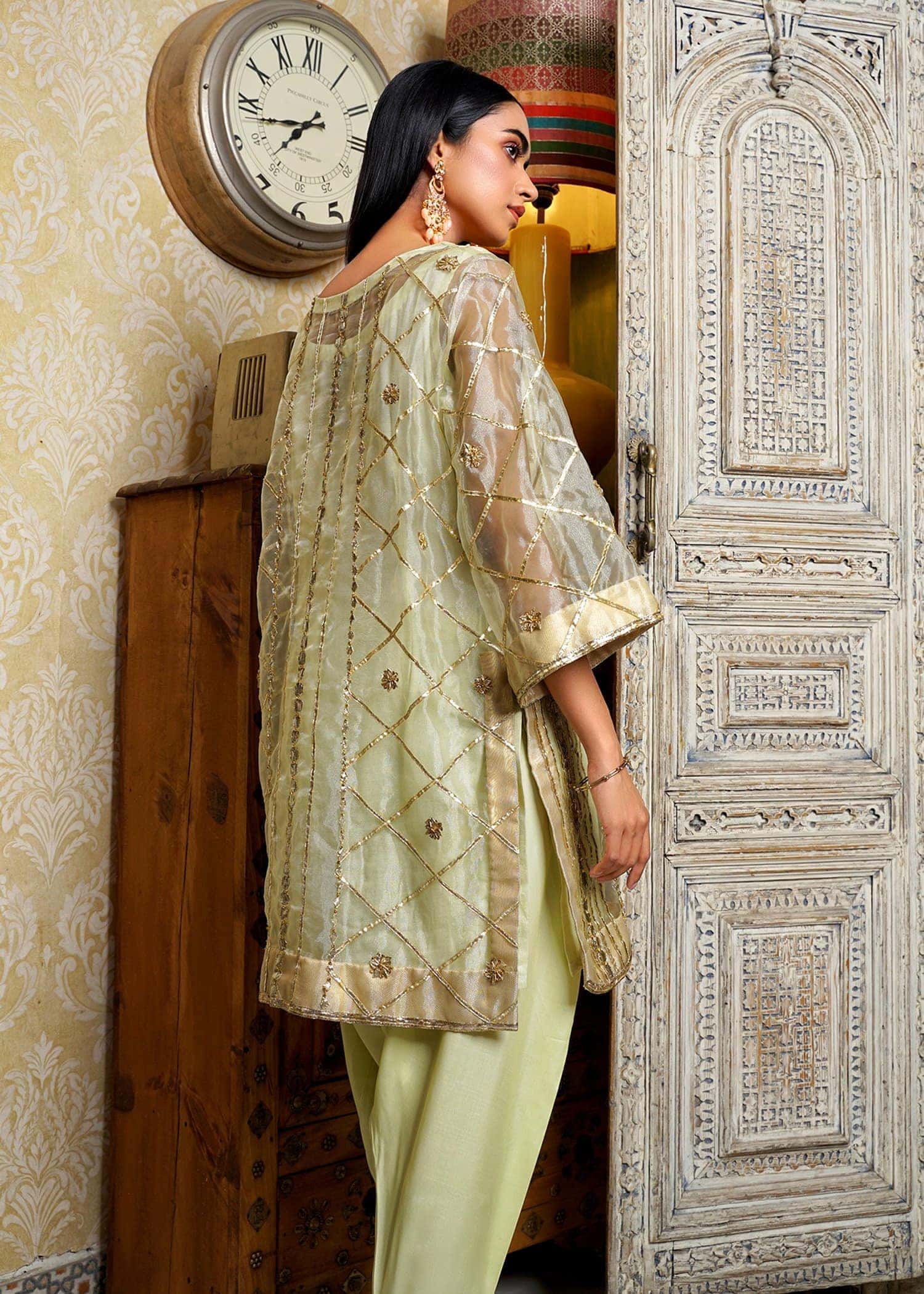 Barfee Kurta